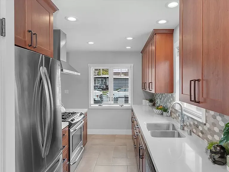 Kitchen 3