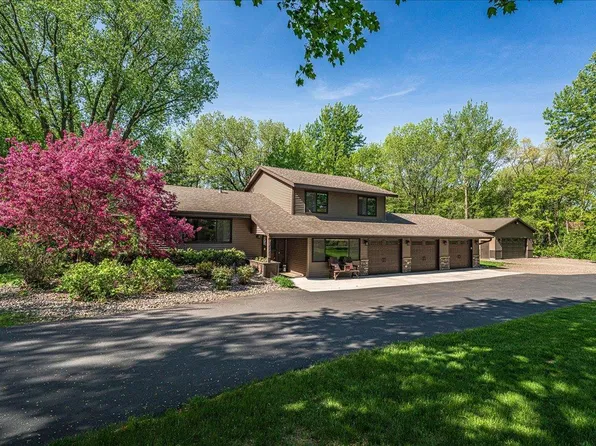 10665 Akron Ave, Inver Grove Heights, MN 55077