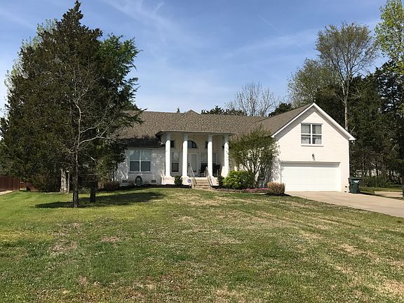 2nd image of 205 Sondra Ct