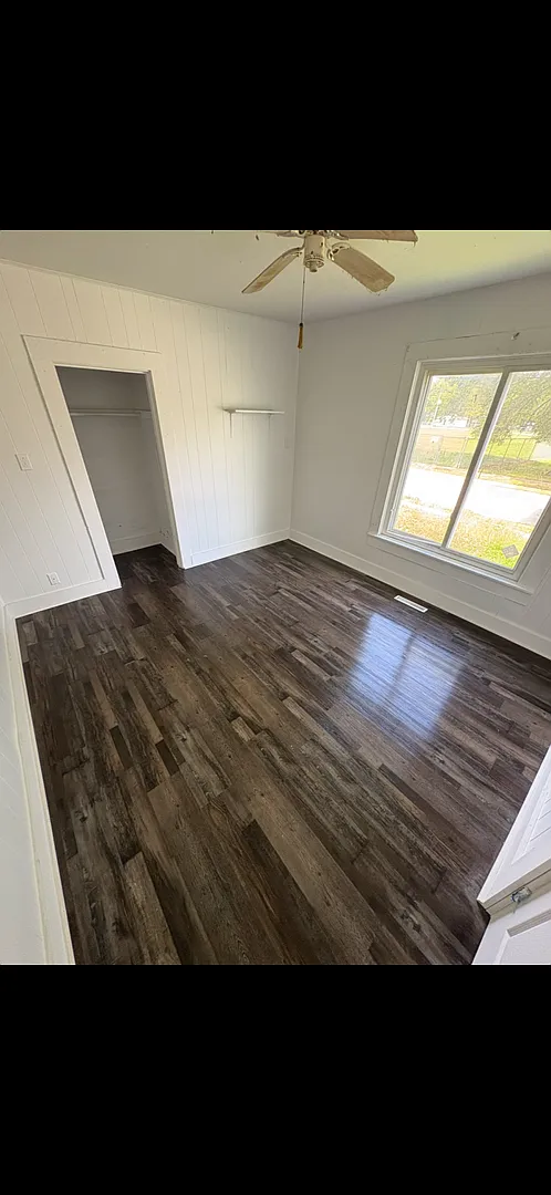 Newly Updated Home w/ Modern Floors + Spacious Layout Must See! — Photo 4