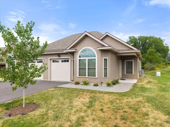 2 Galway Drive, Veazie, ME 04401