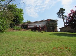 104 Cedarcrest Dr, Morrilton, AR 72110