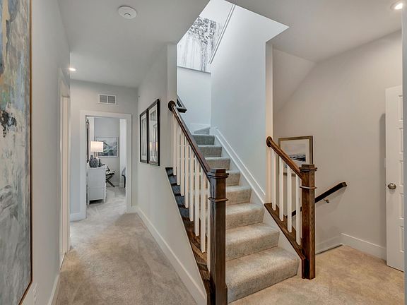 5th image of 2636 Lassen Walk #B