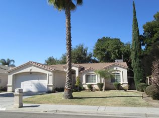 7485 N Lola Ave, Fresno, CA 93722