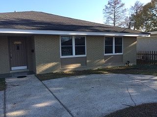 3rd image of 409 N Wilson St