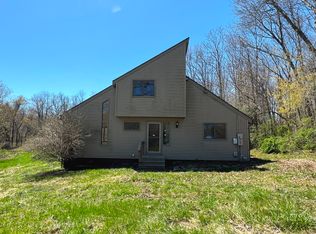 89 Madley Rd, Lebanon, CT 06249