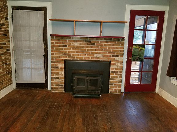 2nd image of 1012 Harrington Ave #1