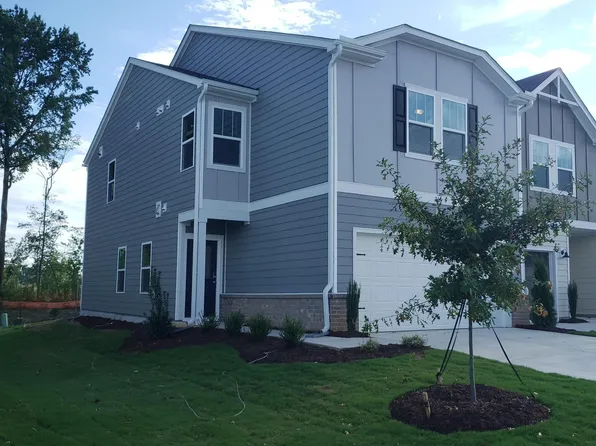 244 Brook Farm Ln, Fuquay Varina, NC 27526