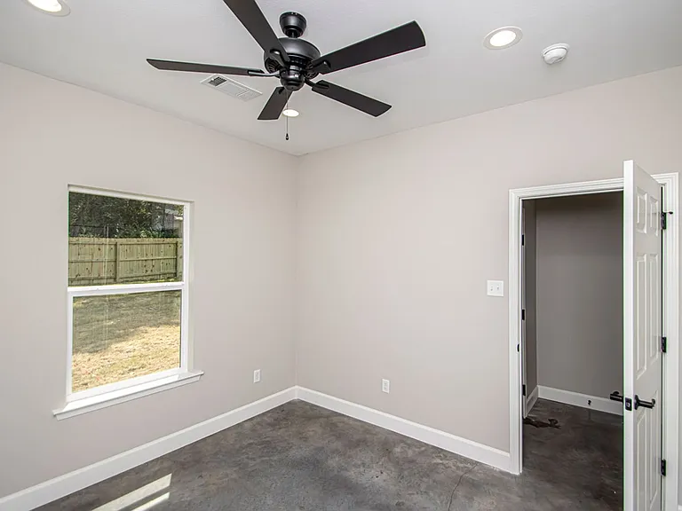 1621 Wilson Rd — Photo 25