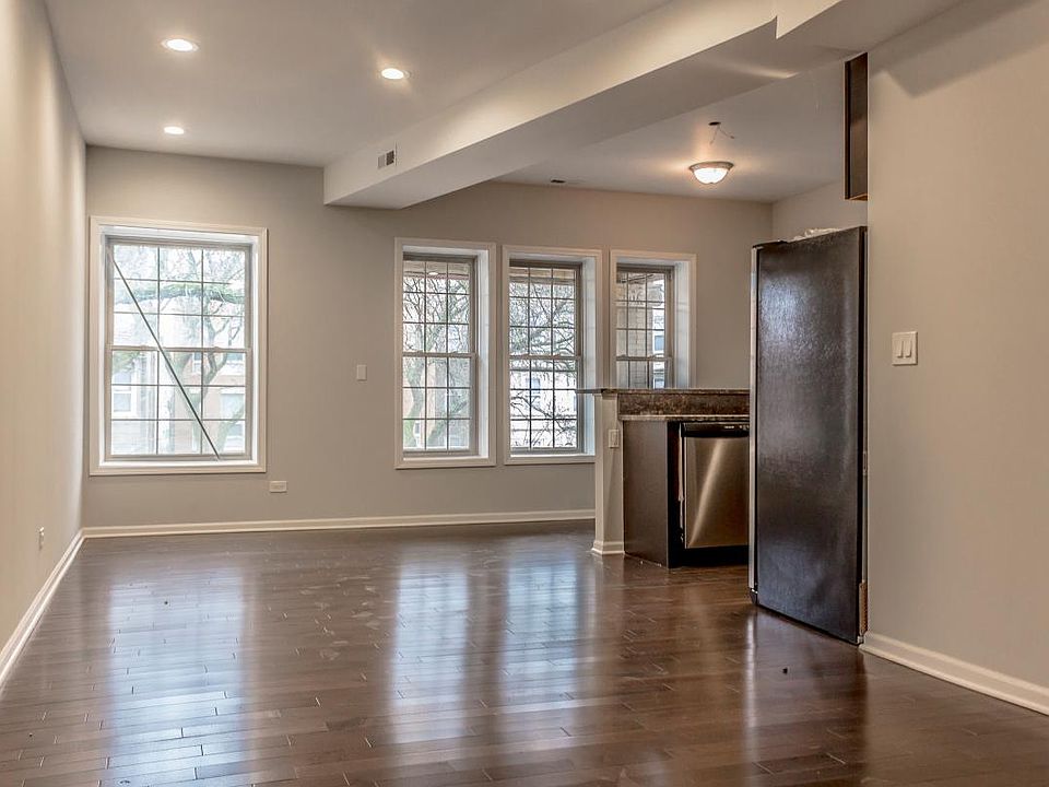1st image of 4322 S Michigan Ave #3S