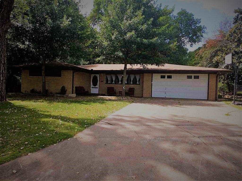 142 Hillside Ave, Ponca City, OK 74601 Zillow