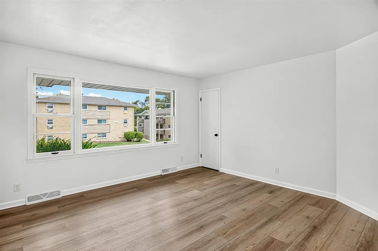 2 bed, $1,500 — Photo 3