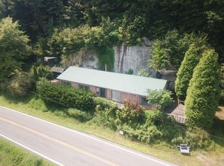 60664 State Route 124, Long Bottom, OH 45743