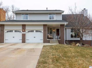 2703 Sheridan Rd, Bellevue, NE 68123