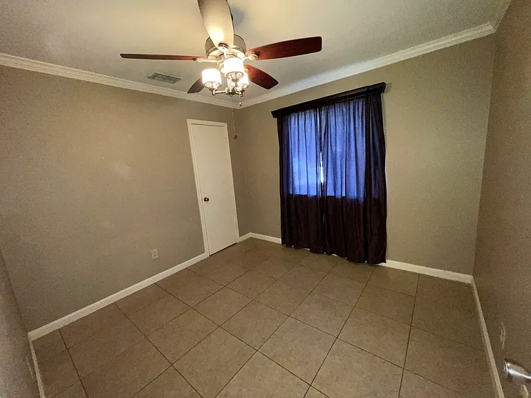 12219 Ridge Cave St — Photo 4
