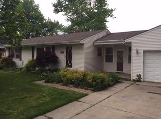 652 Hayes Leonard Rd, Valparaiso, IN 46385