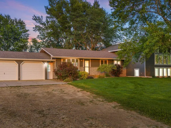 16782 454th Ave, Watertown, SD 57201