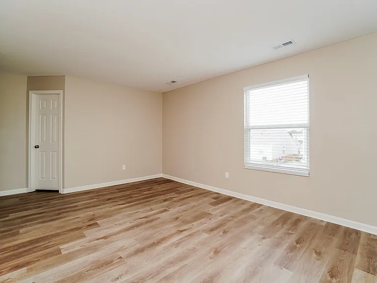 1249 Candora St — Photo 12