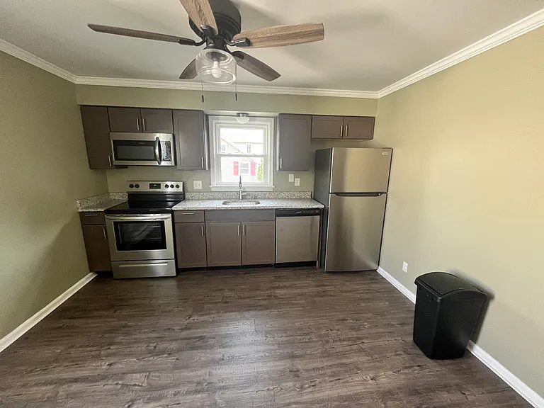 201 N Hamilton St #203 — Photo 4