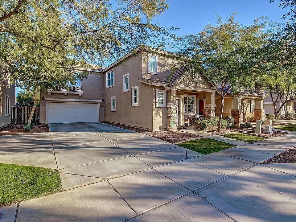 1st image of 2308 E Wayland Dr
