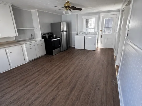 34 Spring St APT 2, Newmarket, NH 03857