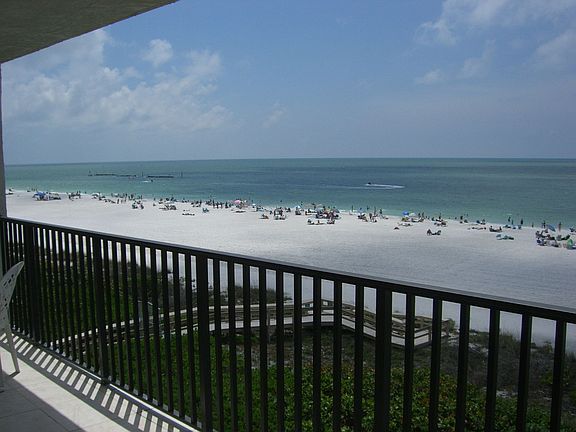 4th image of 890 S Collier Blvd Unit 403