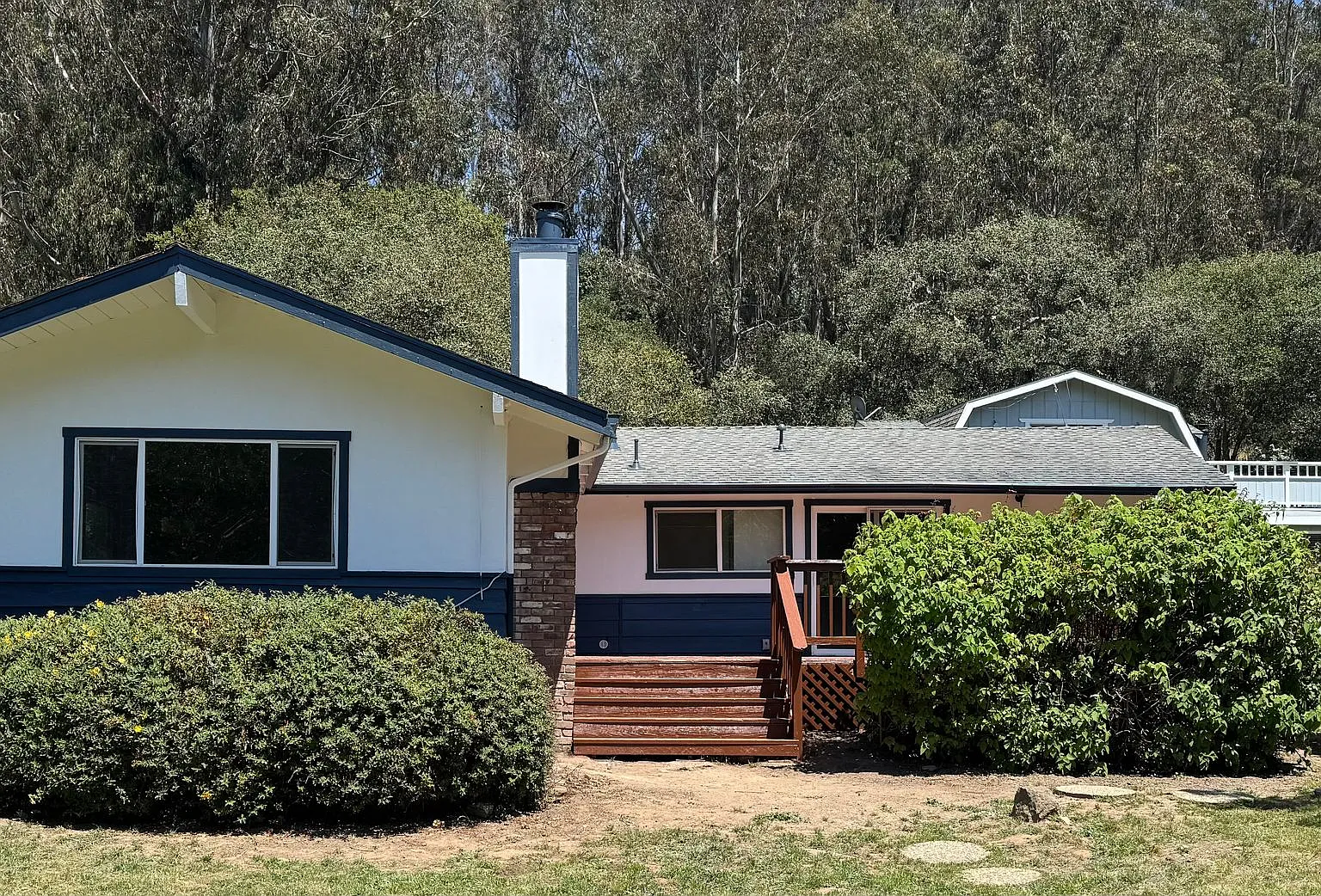 Peaceful Country Living — Photo 1