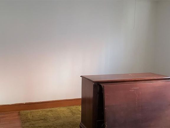 5th image of 54 Helen St
