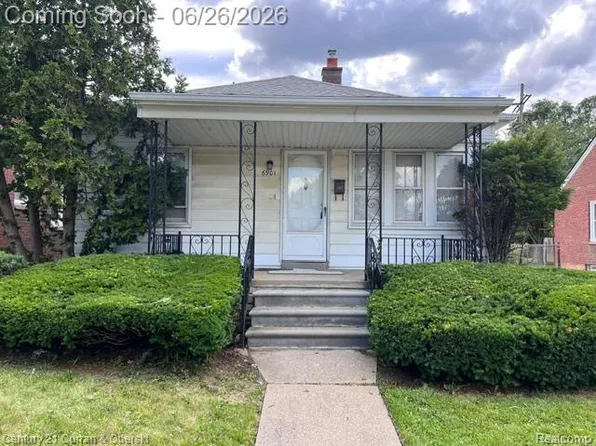 6901 Faust Ave, Detroit, MI 48228