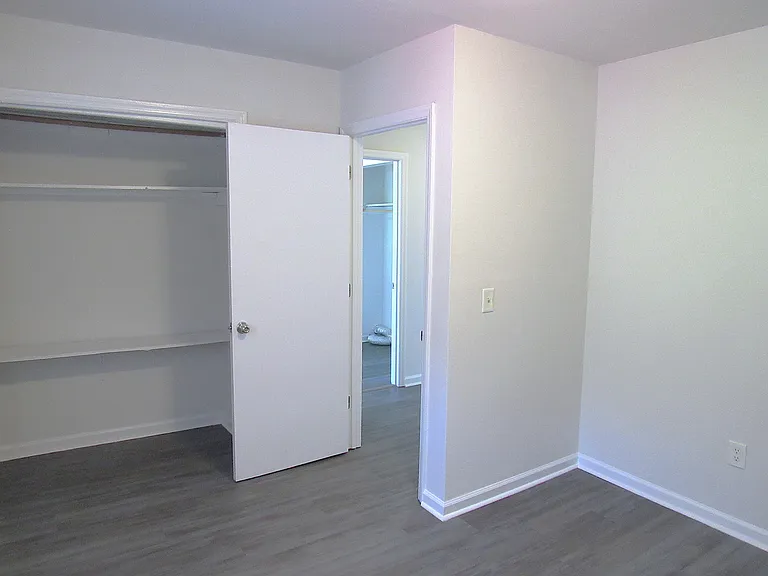 1700 Gunter St #B — Photo 8