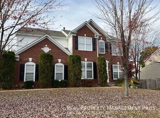 14937 Fruit Tree Ct, Woodbridge, VA 22193