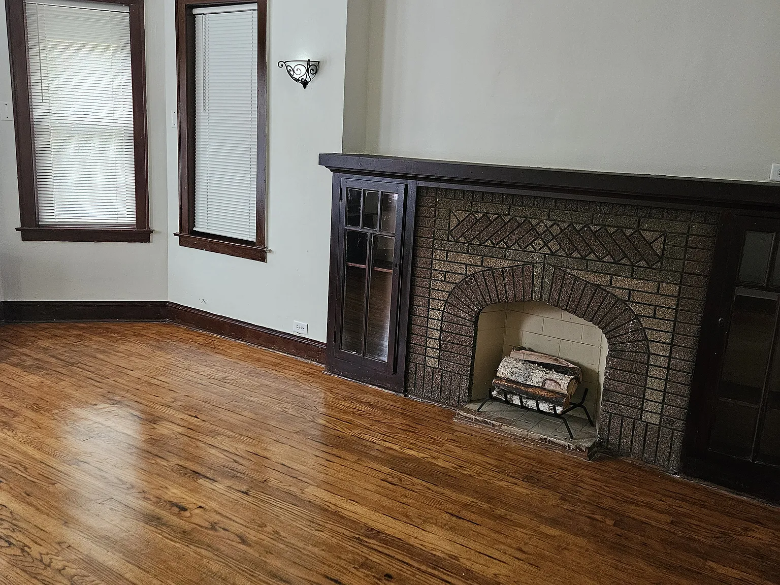 2 bed, 1150 sqft, $1,500 — Photo 3