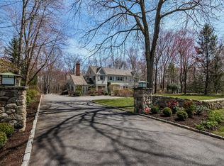 24 Maplewood Dr, Darien, CT 06820