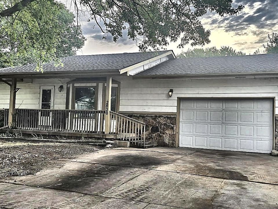 1st image of 2820 S Custer Ave