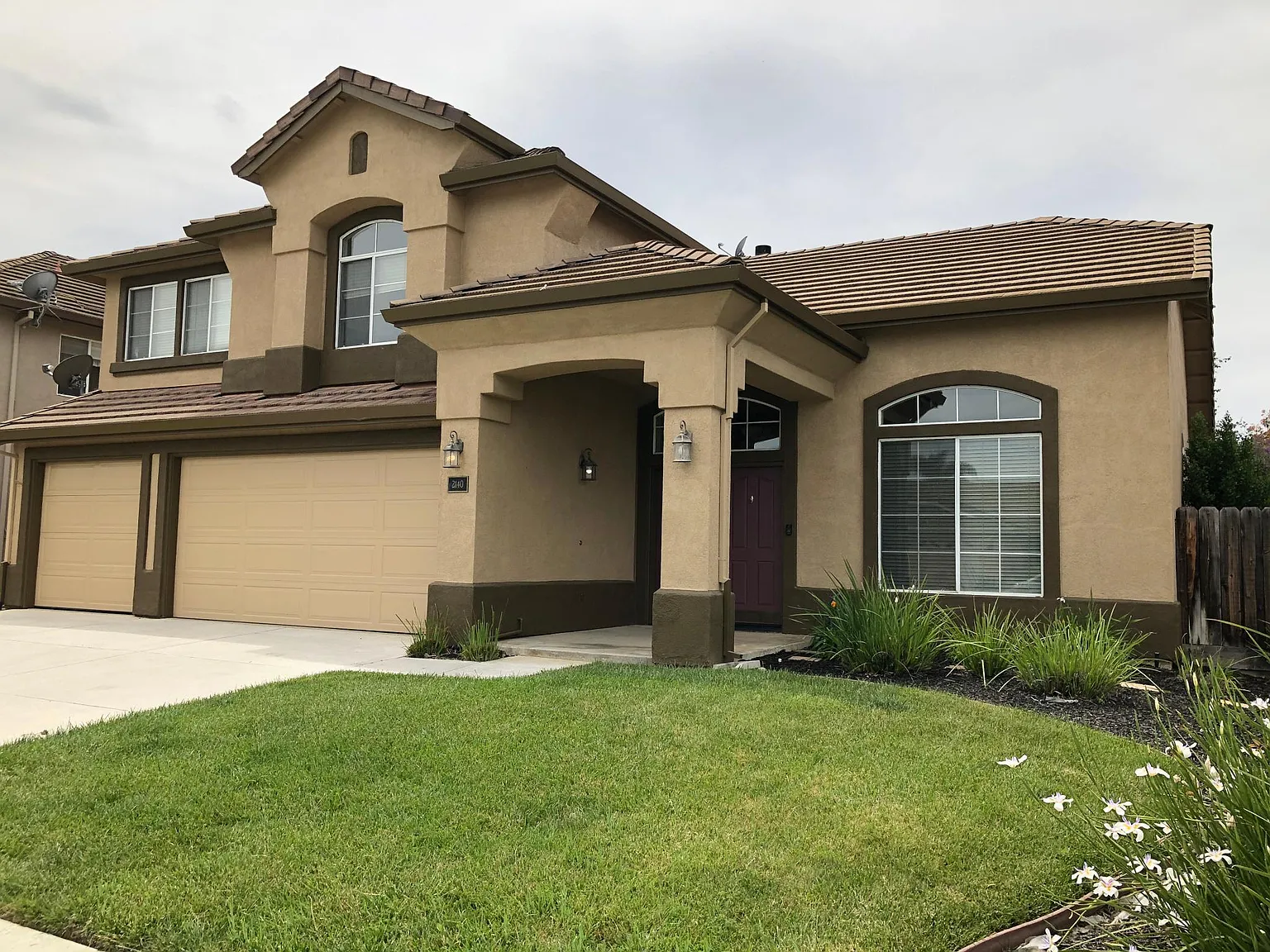 2140 Alturas Ct photo 1
