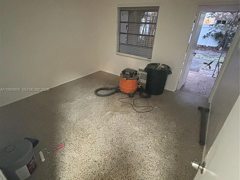 624 NE 7th Ave #3 — Photo 1