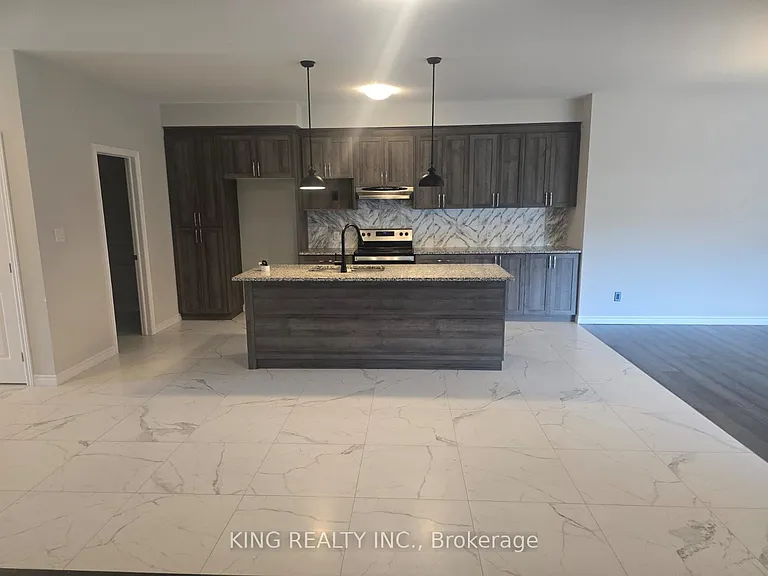 4087 Campbell St N — Photo 8
