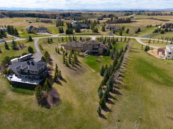 28 W Villosa Ridge Dr, Rocky View County, AB T3Z 1H2