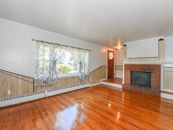 4th image of 563 Chandler St