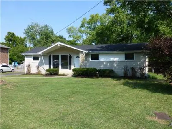 441 Clearwater Dr, Nashville, TN 37217