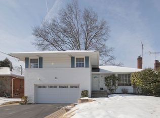 44 Ridge Dr, Westbury, NY 11590