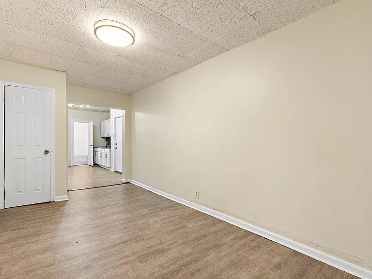 50 Saint Pauls Ave #1L — Photo 7