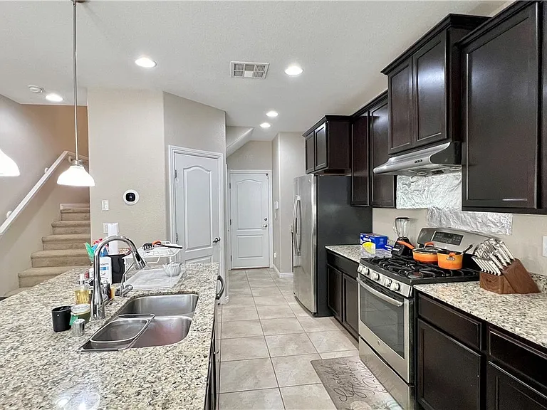 2853 Glass Vine Ct — Photo 7