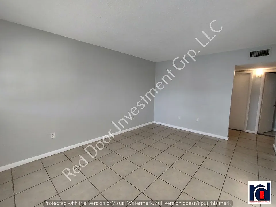 706 W Dixie Ave #2