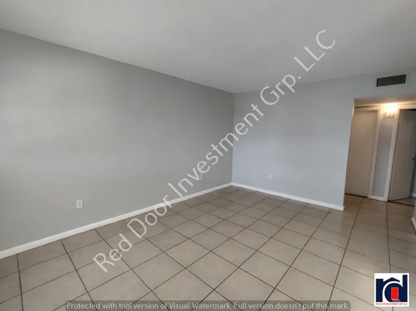 706 W Dixie Ave APT 2, Leesburg, FL 34748