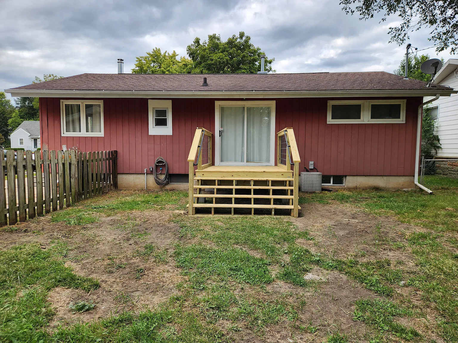 3 bed, 960 sqft, $1,600 — Photo 3
