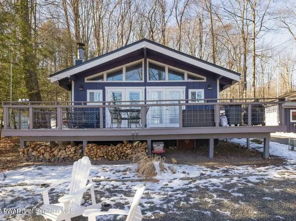 214 Marina Way, Greentown, PA 18426