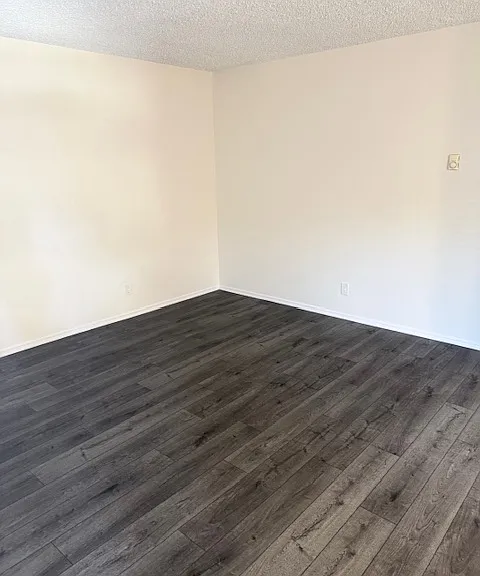 6706 York Blvd — Photo 6