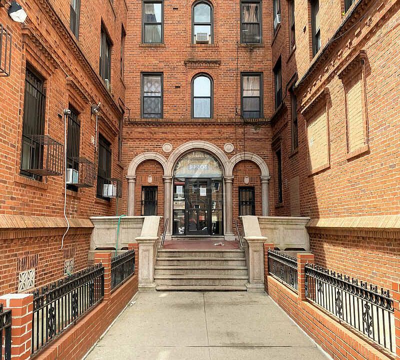 1st image of 2200 85th St APT 3F