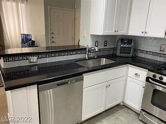 3rd image of 251 S Green Valley Pkwy Unit 414